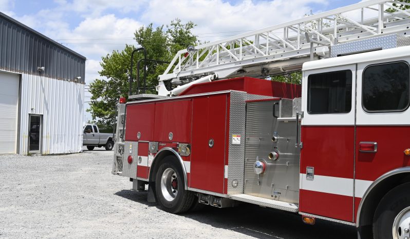 2000 Seagrave 75′ Aerial Quint “Meanstick” full