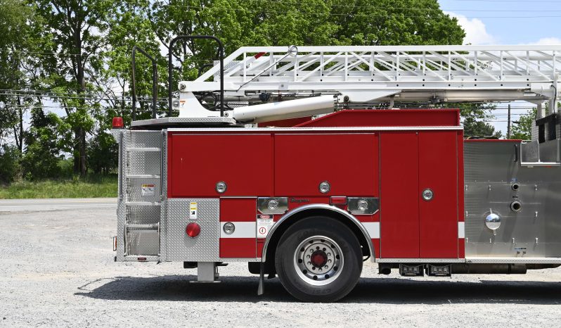 2000 Seagrave 75′ Aerial Quint “Meanstick” full