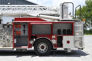 2000 Seagrave 75′ Aerial Quint “Meanstick”