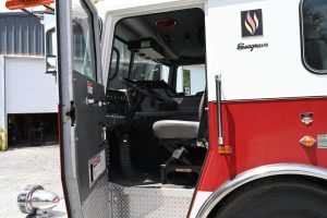 2000 Seagrave 75′ Aerial Quint “Meanstick”