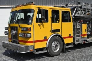 1999 Sutphen 70′ Midmount Platform Quint