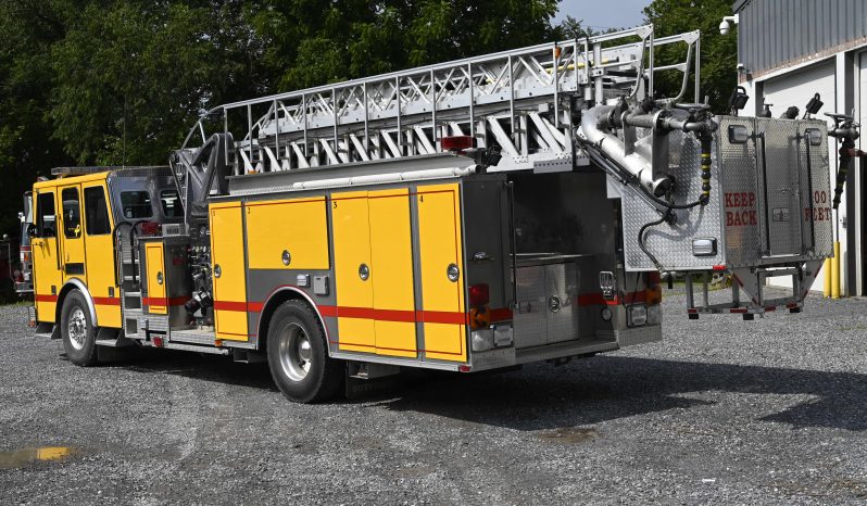 1999 Sutphen 70′ Midmount Platform Quint full
