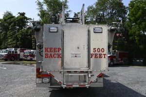 1999 Sutphen 70′ Midmount Platform Quint