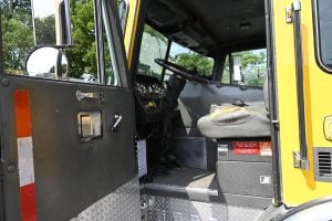 1999 Sutphen 70′ Midmount Platform Quint