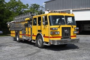 1999 Sutphen 70′ Midmount Platform Quint