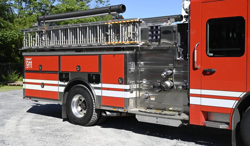 2007 Spartan Toyne 1500/600 Stainless Steel Pumper full