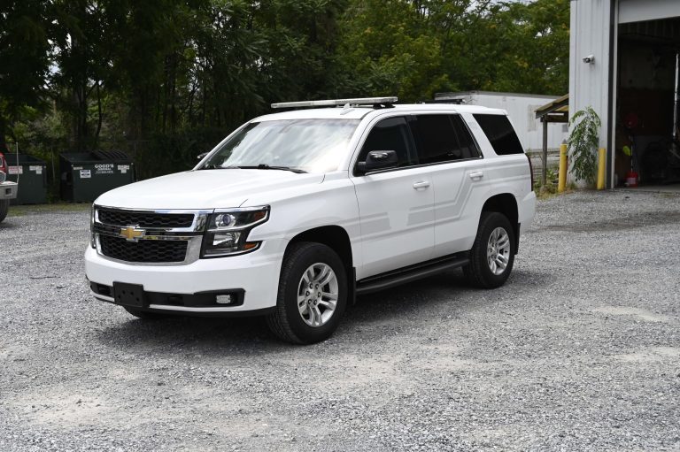 2017 Chevy Tahoe 4WD SUV Command Unit