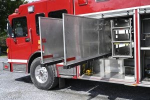 2004 Spartan 2000/1100 Rescue Pumper With Light Tower