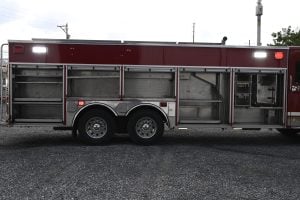 2004 Spartan 2000/1100 Rescue Pumper With Light Tower