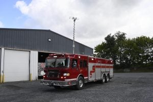 2004 Spartan 2000/1100 Rescue Pumper With Light Tower