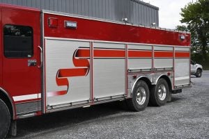 2004 Spartan 2000/1100 Rescue Pumper With Light Tower