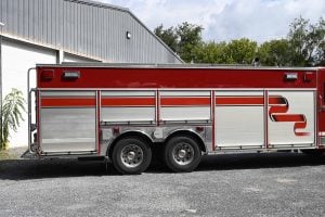 2004 Spartan 2000/1100 Rescue Pumper With Light Tower