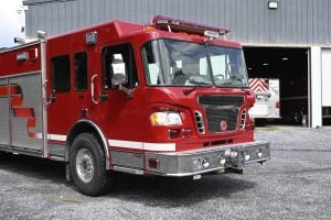 2004 Spartan 2000/1100 Rescue Pumper With Light Tower