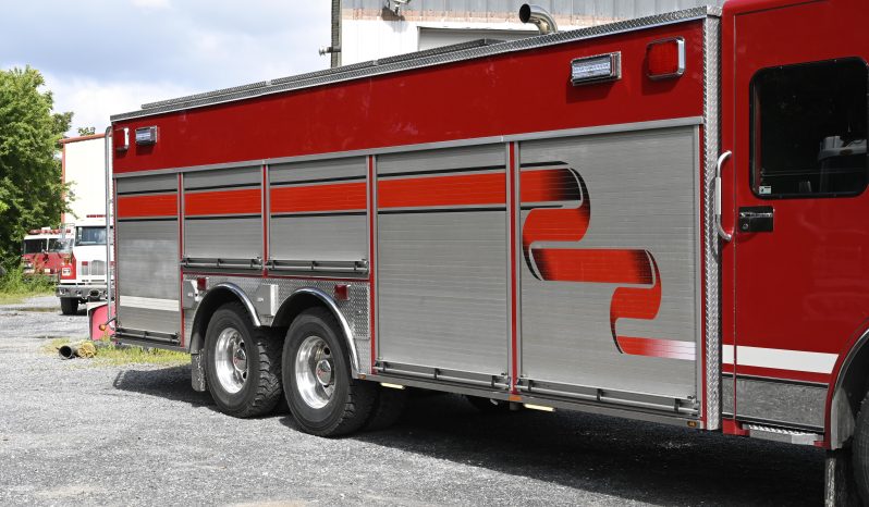 2004 Spartan 2000/1100 Rescue Pumper With Light Tower full