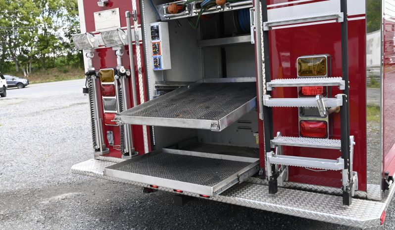 2010 International KME Rescue with Light Tower full