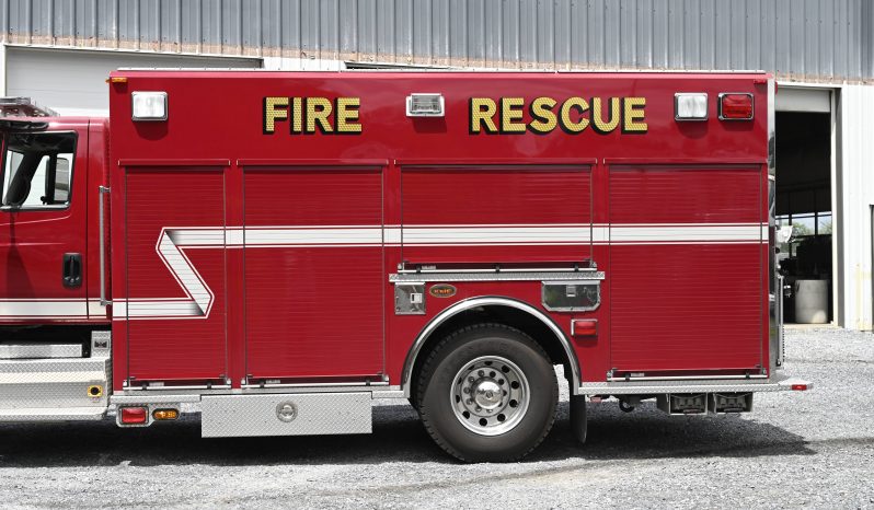2010 International KME Rescue with Light Tower full