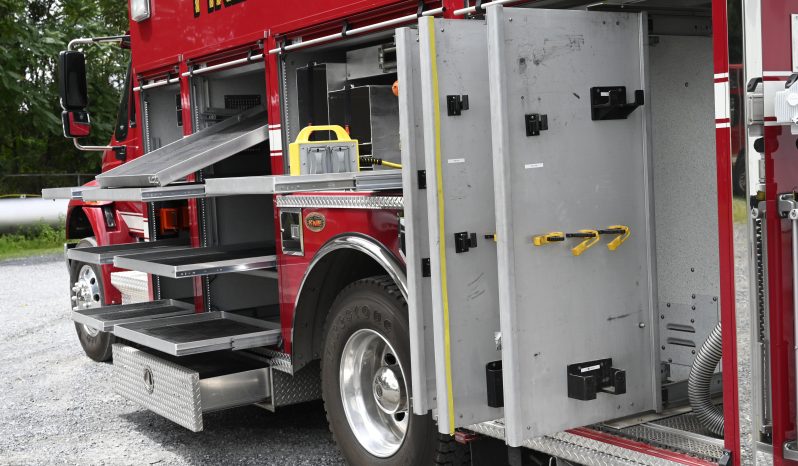 2010 International KME Rescue with Light Tower full