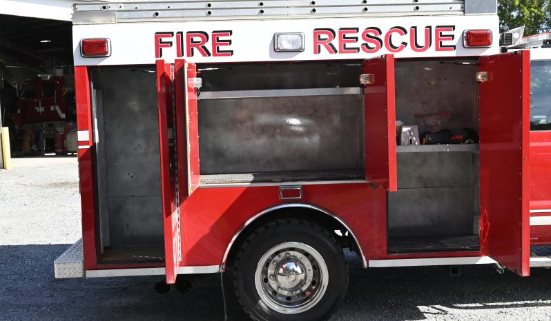 2009 Ford 4×4 Brush truck 250/250 Pump & Roll full