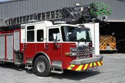 2018 Pierce Enforcer 107′ Aerial Quint full