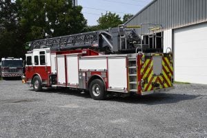 2018 Pierce Enforcer 107′ Aerial Quint