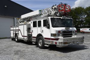 2009 Pierce 75′ Heavy Duty Aluminum Aerial Quint