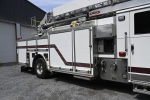 2009 Pierce 75′ Heavy Duty Aluminum Aerial Quint