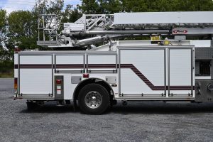 2009 Pierce 75′ Heavy Duty Aluminum Aerial Quint