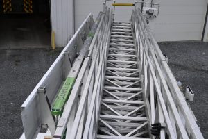 2009 Pierce 75′ Heavy Duty Aluminum Aerial Quint