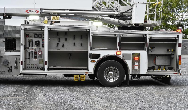 2009 Pierce 75′ Heavy Duty Aluminum Aerial Quint full