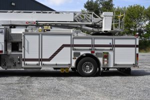 2009 Pierce 75′ Heavy Duty Aluminum Aerial Quint