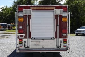2002 HME Non Walk-In Heavy Rescue with Light Tower and Cascade System