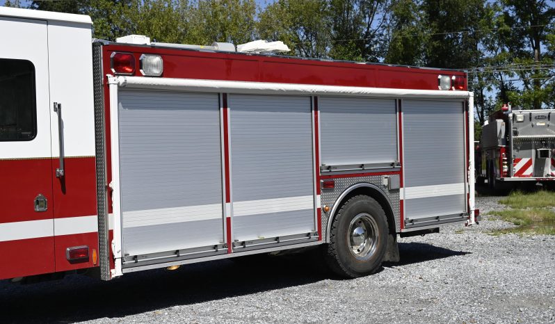 2002 HME Non Walk-In Heavy Rescue with Light Tower and Cascade System full