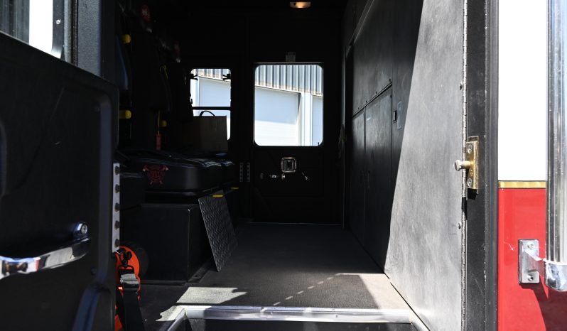 2002 HME Non Walk-In Heavy Rescue with Light Tower and Cascade System full