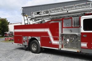 2005 E-One 75′ HP Aluminum Aerial Quint