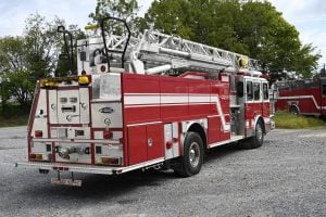 2005 E-One 75′ HP Aluminum Aerial Quint