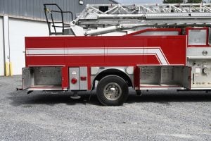 2005 E-One 75′ HP Aluminum Aerial Quint