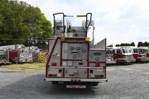 2005 E-One 75′ HP Aluminum Aerial Quint