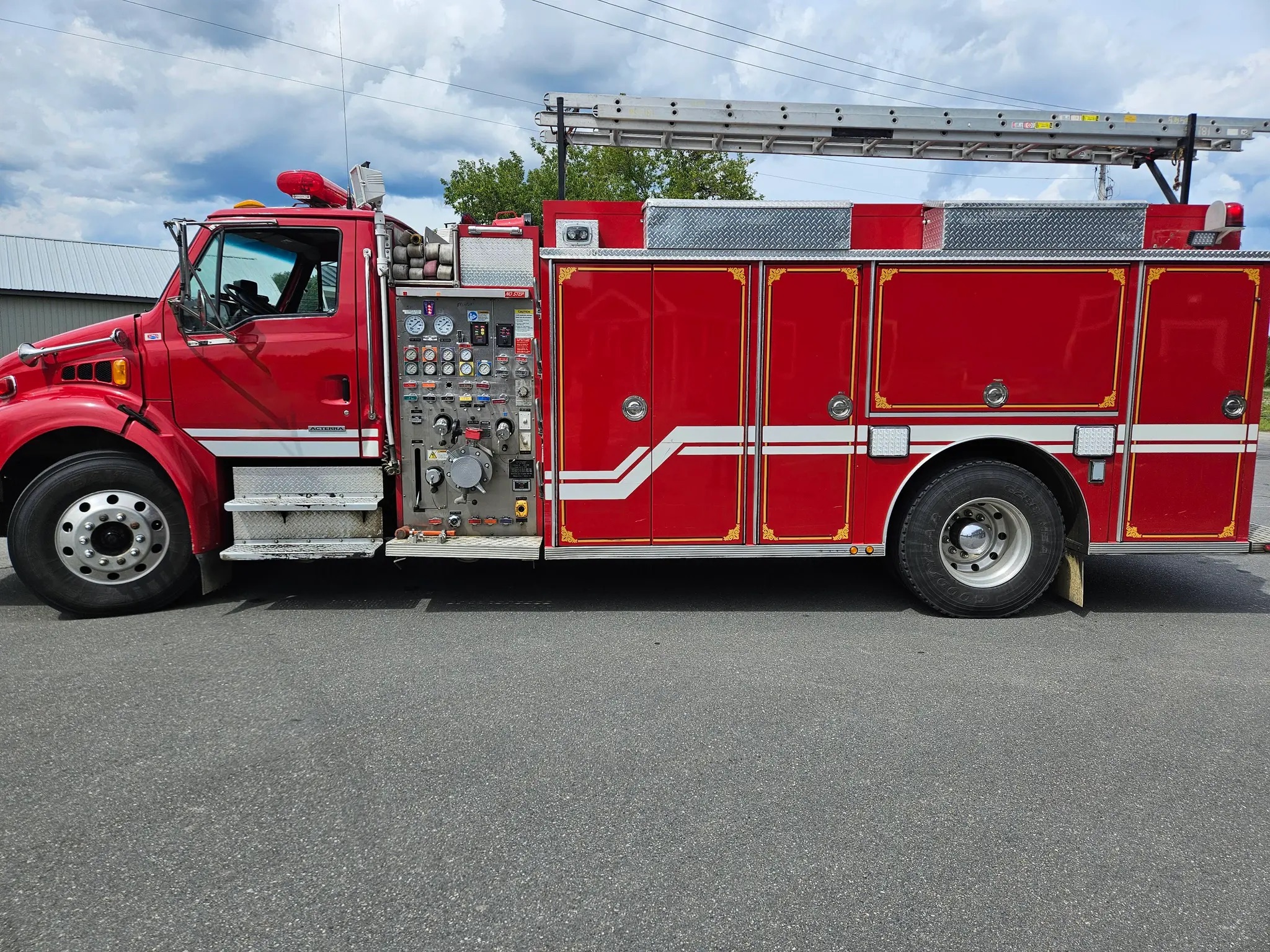 2006 Sterling Metalfab 1250/1400 Pumper Tanker